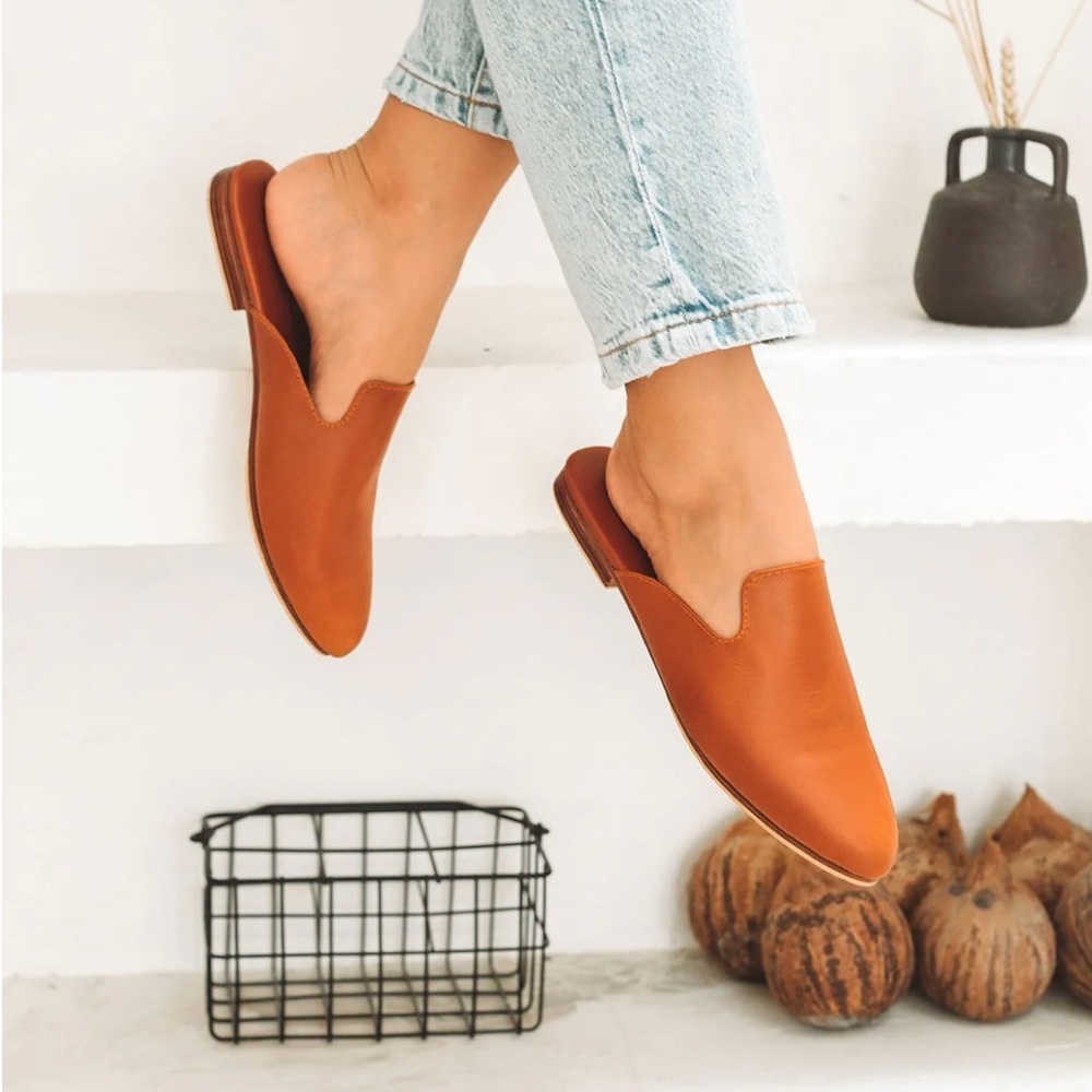 Liberté Brown Leather Mules